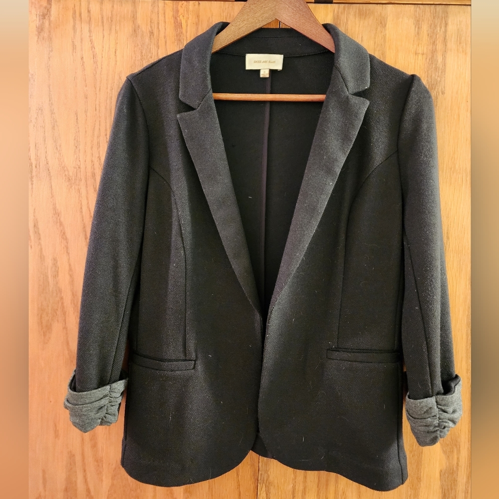 Womens Blazer, black.